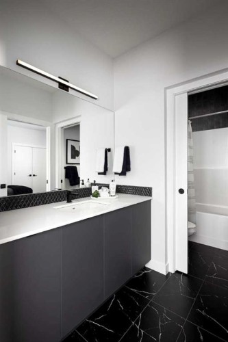 259 Corner Glen Gardens Ne, Calgary, AB - Indoor