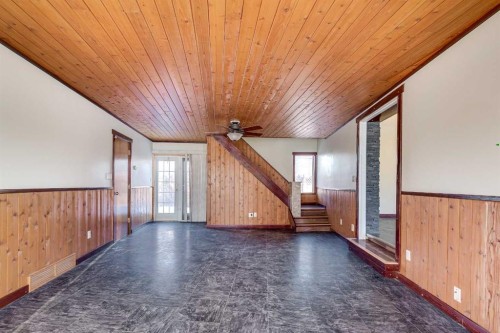 3 Armstrong Close, Red Deer, AB - Indoor Photo Showing Other Room