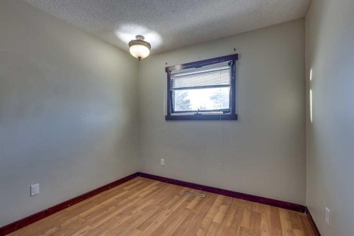 3 Armstrong Close, Red Deer, AB - Indoor Photo Showing Other Room