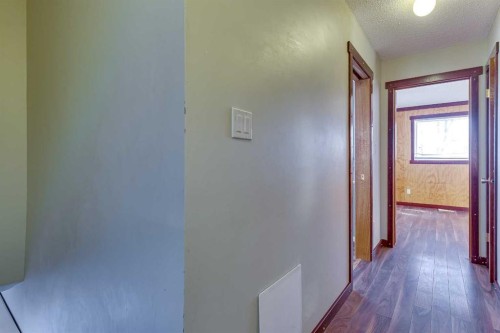 3 Armstrong Close, Red Deer, AB - Indoor Photo Showing Other Room