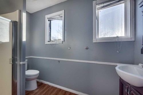 3 Armstrong Close, Red Deer, AB - Indoor Photo Showing Bathroom