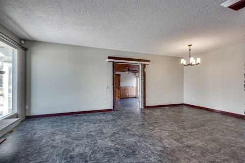 3 Armstrong Close, Red Deer, AB - Indoor Photo Showing Other Room