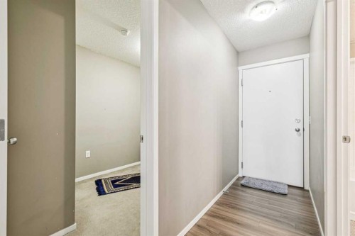 3312-4641 128 Avenue Ne, Calgary, AB - Indoor Photo Showing Other Room