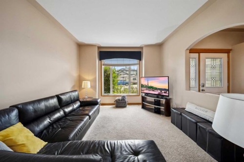 69 Alberts Close, Red Deer, AB - Indoor Photo Showing Living Room