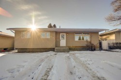 11 Osborne Street  Red Deer, AB T4N 5C1