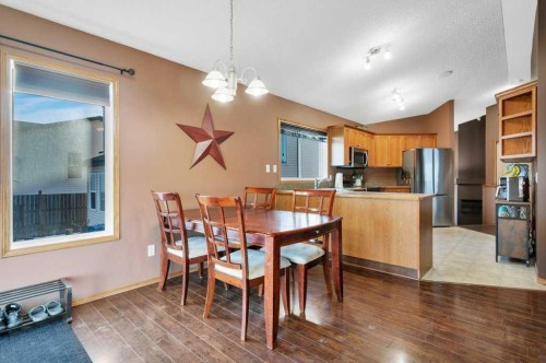 15 Jacobs Close, Red Deer, AB - Indoor Photo Showing Dining Room