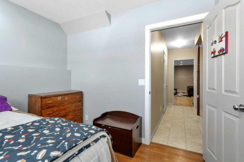 15 Jacobs Close, Red Deer, AB - Indoor Photo Showing Bedroom