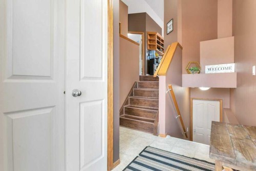 15 Jacobs Close, Red Deer, AB - Indoor Photo Showing Other Room