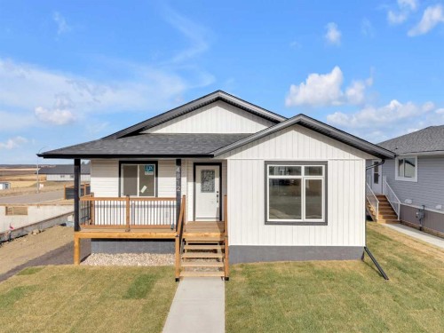 4812 55 Avenue, Bentley, AB - Outdoor With Deck Patio Veranda