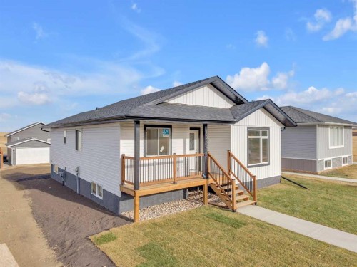 4812 55 Avenue, Bentley, AB - Outdoor With Deck Patio Veranda