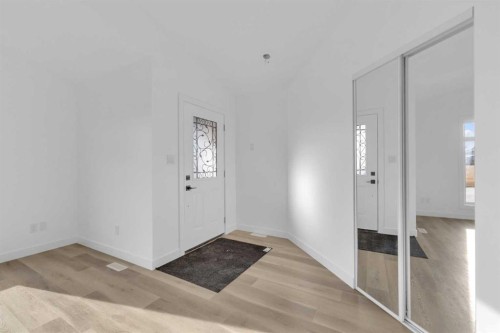 4812 55 Avenue, Bentley, AB - Indoor Photo Showing Other Room