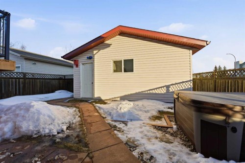1 Duval Crescent, Red Deer, AB - Outdoor With Exterior