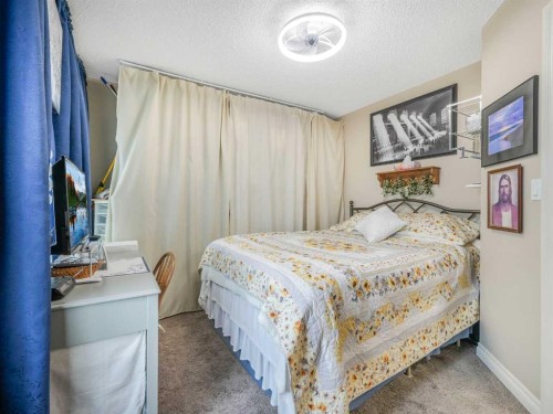 234 Robinson Drive, Leduc, AB - Indoor Photo Showing Bedroom