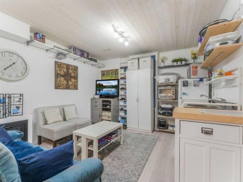 234 Robinson Drive, Leduc, AB - Indoor