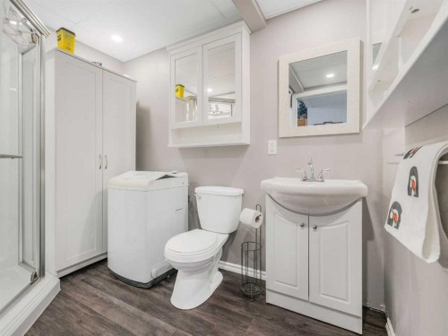 234 Robinson Drive, Leduc, AB - Indoor Photo Showing Bathroom