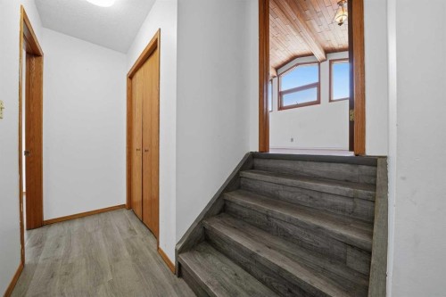 32 Huget Crescent, Red Deer, AB - Indoor Photo Showing Other Room