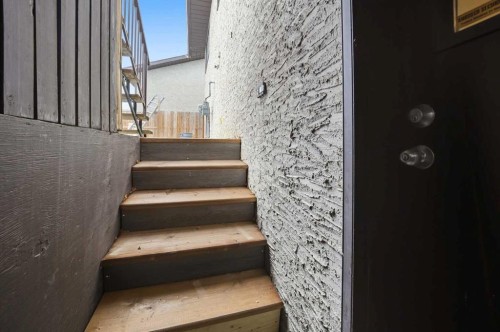 32 Huget Crescent, Red Deer, AB -  Photo Showing Other Room