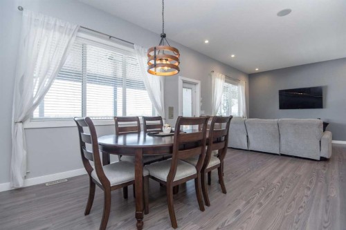 68 Thompson Crescent, Red Deer, AB - Indoor Photo Showing Dining Room