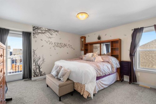 7008 Henners Gate, Lacombe, AB - Indoor Photo Showing Bedroom
