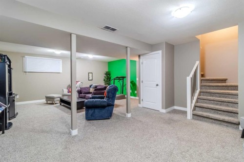 7008 Henners Gate, Lacombe, AB - Indoor