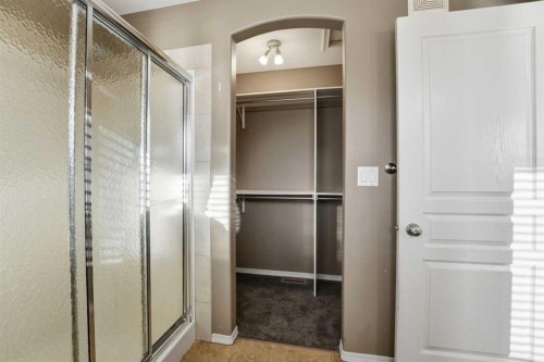 36 Ibbotson Close, Red Deer, AB - Indoor