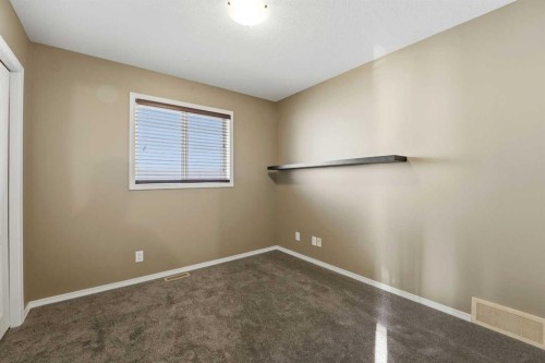 36 Ibbotson Close, Red Deer, AB - Indoor Photo Showing Other Room