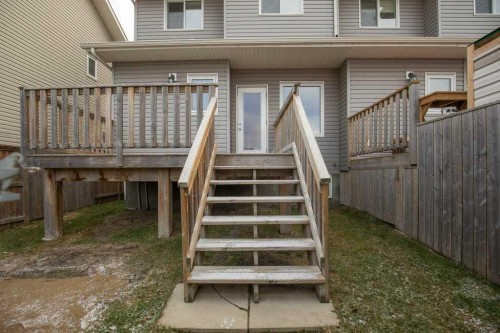 25 Ross Close, Sylvan Lake, AB - Outdoor