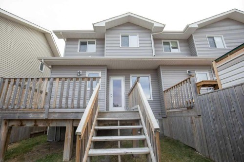 25 Ross Close, Sylvan Lake, AB - Outdoor