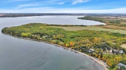 17 Hummingbird Lane  Half Moon Bay, AB T4S 1S1