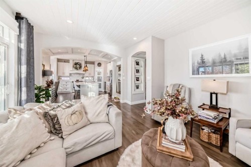 92 Allwright Close, Red Deer, AB - Indoor Photo Showing Living Room