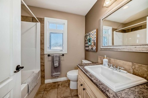 92 Allwright Close, Red Deer, AB - Indoor Photo Showing Bathroom