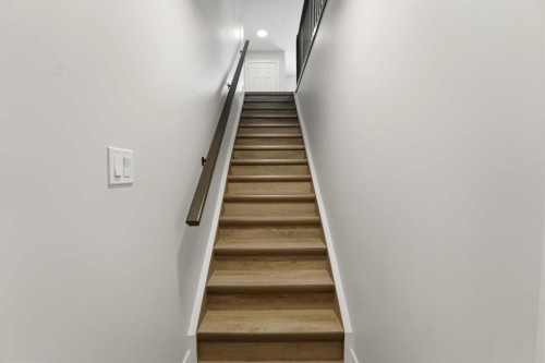 82 Bruns Crescent, Lacombe, AB - Indoor Photo Showing Other Room