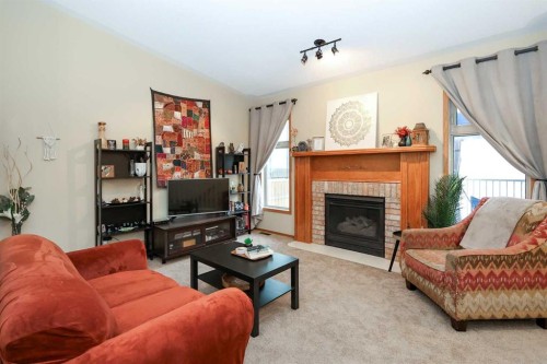 31 Armitage Close, Red Deer, AB 