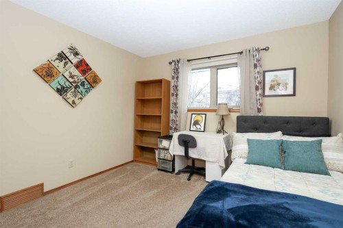 31 Armitage Close, Red Deer, AB 