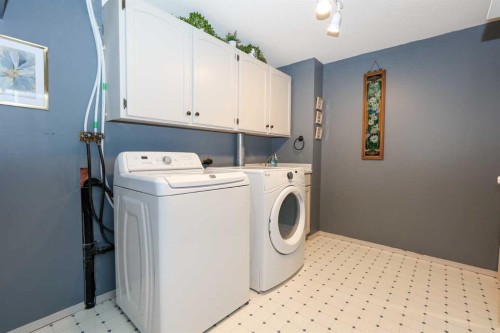 31 Armitage Close, Red Deer, AB 