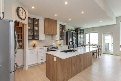 12 Emmett Crescent, Red Deer, AB - Indoor Photo Showing Kitchen With Upgraded Kitchen