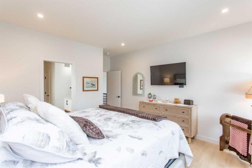 12 Emmett Crescent, Red Deer, AB - Indoor Photo Showing Bedroom