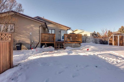 40 Nielsen Close, Red Deer, AB - Outdoor With Deck Patio Veranda