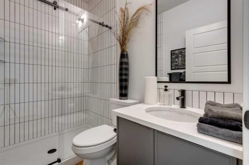 401 Sora Way Se, Calgary, AB 