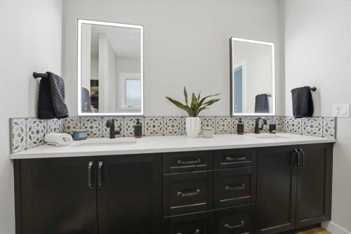 7 Thorne Place, Red Deer, AB - Indoor Photo Showing Bathroom