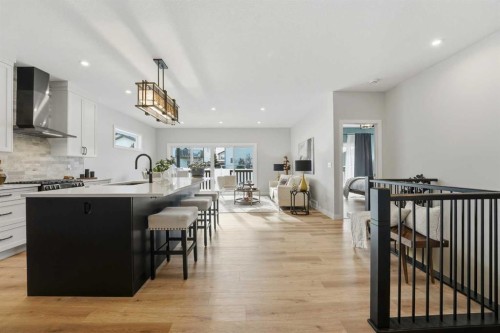 7 Thorne Place, Red Deer, AB - Indoor Photo Showing Kitchen With Upgraded Kitchen