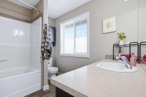 34 Cambridge Close, Blackfalds, AB 