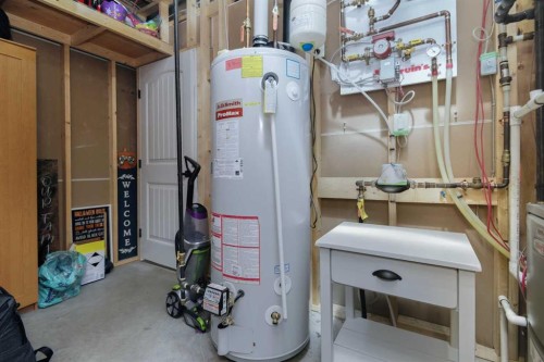 34 Cambridge Close, Blackfalds, AB 