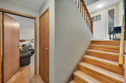 4 Blackstone Avenue, Lacombe, AB - Indoor Photo Showing Other Room