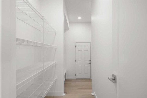 87 Heritage Manor, Cochrane, AB - Indoor
