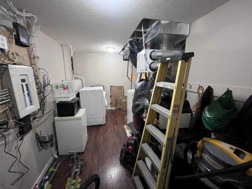 42 Joice Close, Red Deer, AB - Indoor