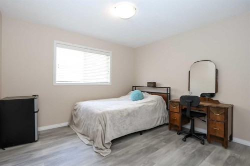 26 Jenner Crescent, Red Deer, AB - Indoor Photo Showing Bedroom