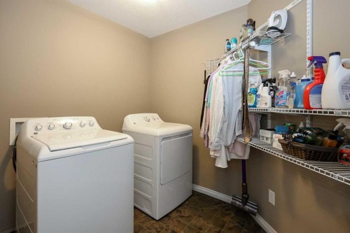 26 Jenner Crescent, Red Deer, AB - Indoor Photo Showing Laundry Room