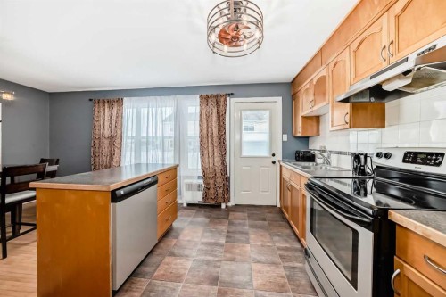 49 Poplar Crescent, Springbrook, AB 