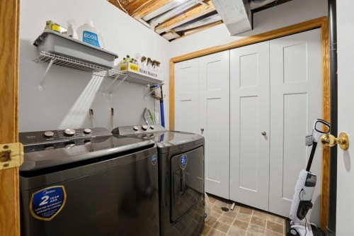 778 Lancaster Drive, Red Deer, AB - Indoor Photo Showing Laundry Room